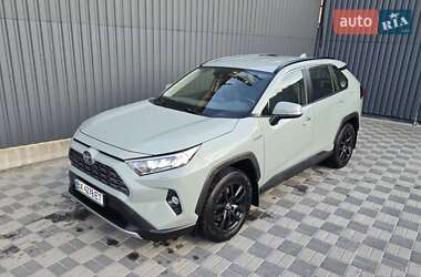 Внедорожник / Кроссовер Toyota RAV4 2021 в Хмельницком