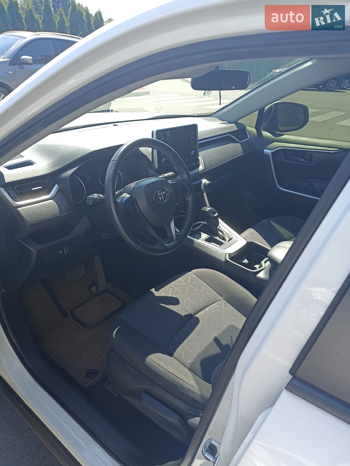 2020 Toyota RAV 4 - мініатюра 6