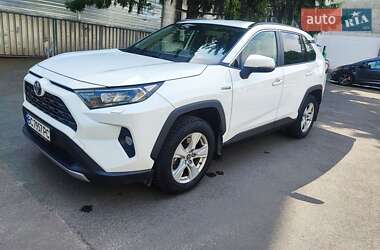 Внедорожник / Кроссовер Toyota RAV4 2019 в Киеве