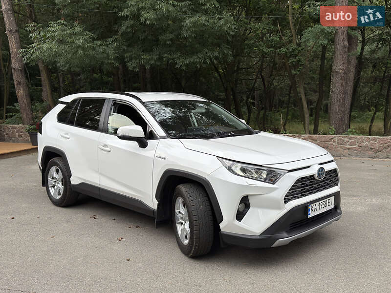 Toyota RAV4 2021