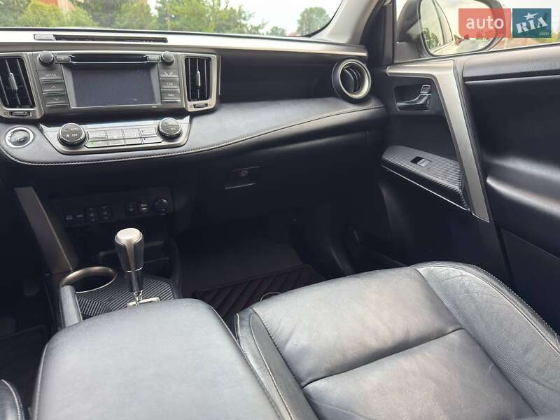 Позашляховик / Кросовер Toyota RAV4 2013 в Харкові