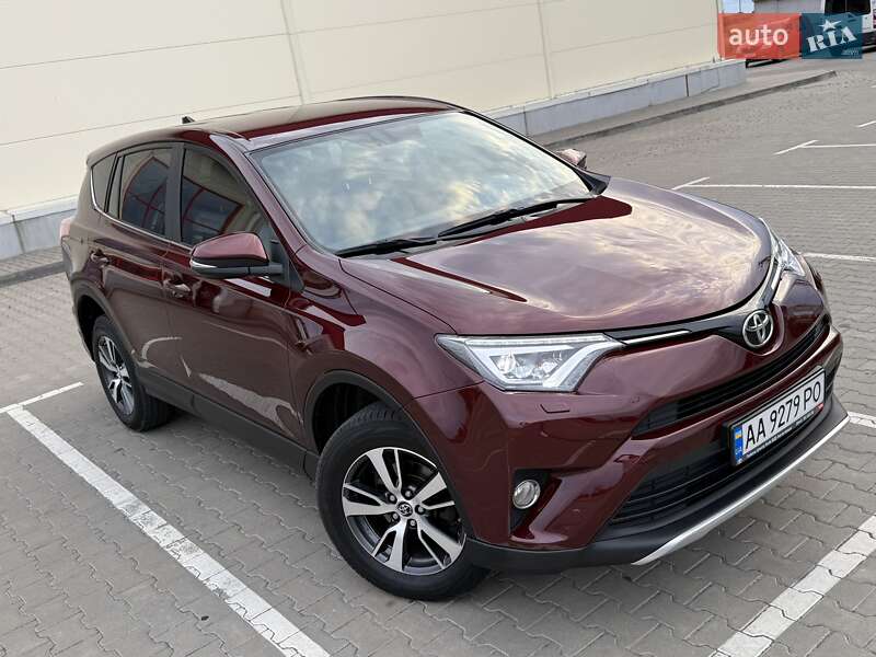 Toyota RAV4 2017