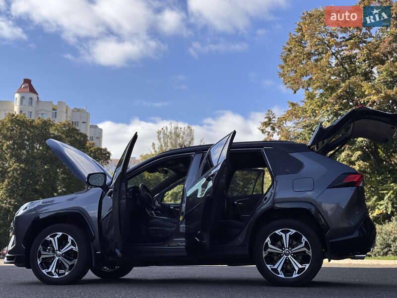 Внедорожник / Кроссовер Toyota RAV4 2022 в Одессе