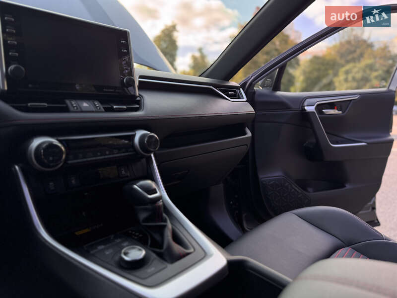 Внедорожник / Кроссовер Toyota RAV4 2022 в Одессе