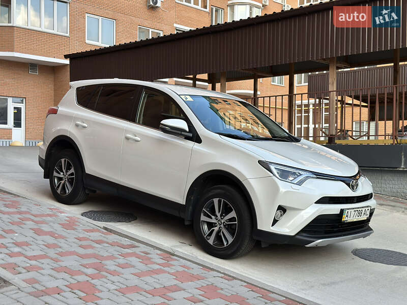 Toyota RAV4 2016