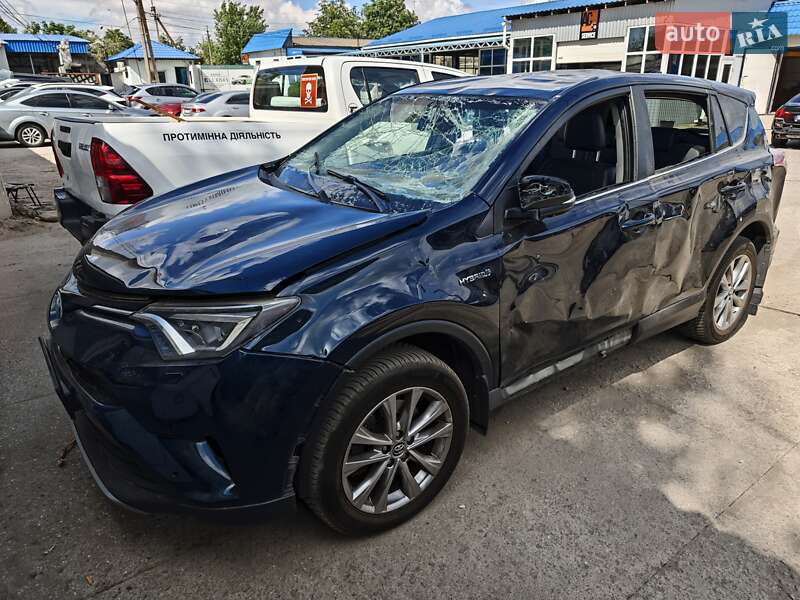 Внедорожник / Кроссовер Toyota RAV4 2017 в Николаеве