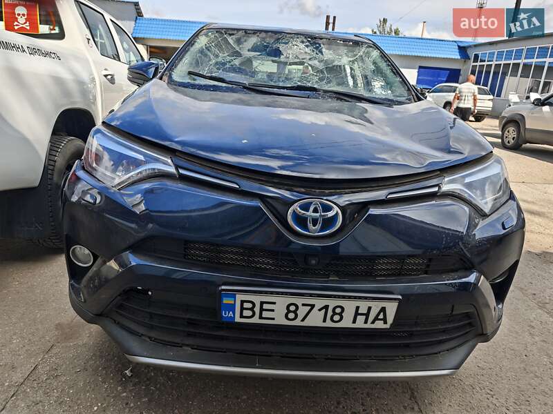 Внедорожник / Кроссовер Toyota RAV4 2017 в Николаеве