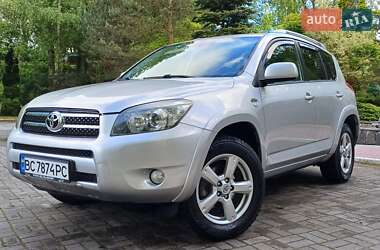 Внедорожник / Кроссовер Toyota RAV4 2006 в Дрогобыче