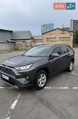 Позашляховик / Кросовер Toyota RAV4 2021 в Києві