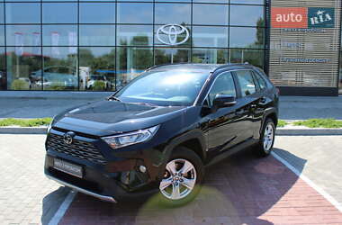 Позашляховик / Кросовер Toyota RAV4 2020 в Черкасах