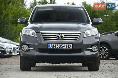 Позашляховик / Кросовер Toyota RAV4 2012 в 