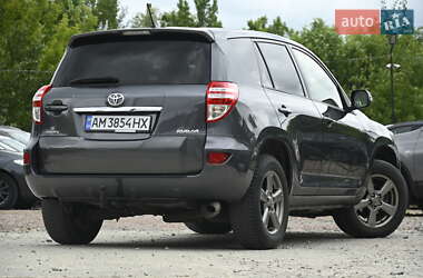 Позашляховик / Кросовер Toyota RAV4 2012 в 