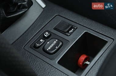 Позашляховик / Кросовер Toyota RAV4 2012 в 