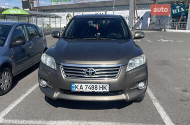 Позашляховик / Кросовер Toyota RAV4 2011 в Києві