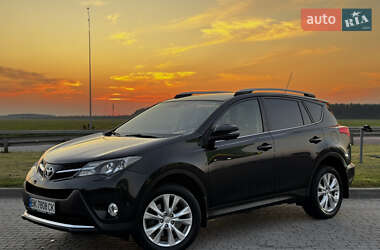 Позашляховик / Кросовер Toyota RAV4 2015 в Радивиліві