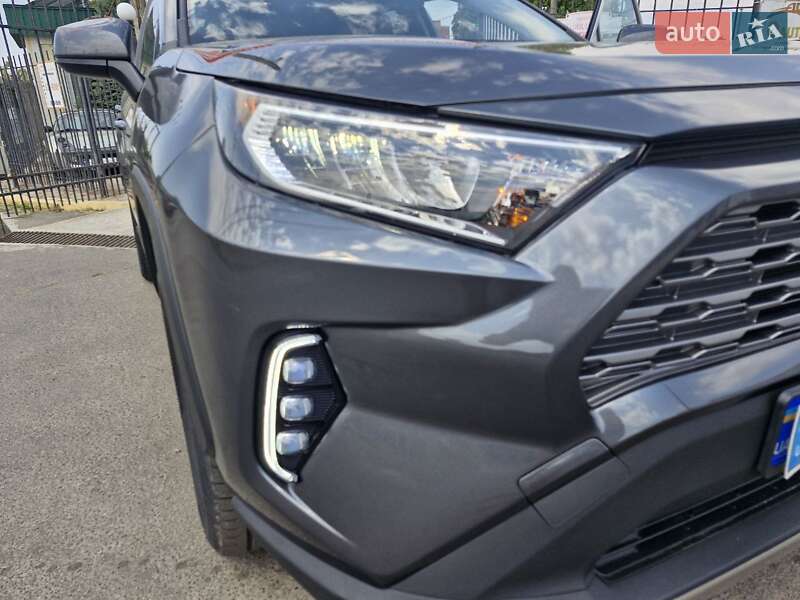 Позашляховик / Кросовер Toyota RAV4 2019 в Миколаєві