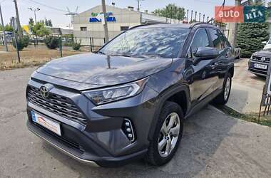 Позашляховик / Кросовер Toyota RAV4 2019 в Миколаєві