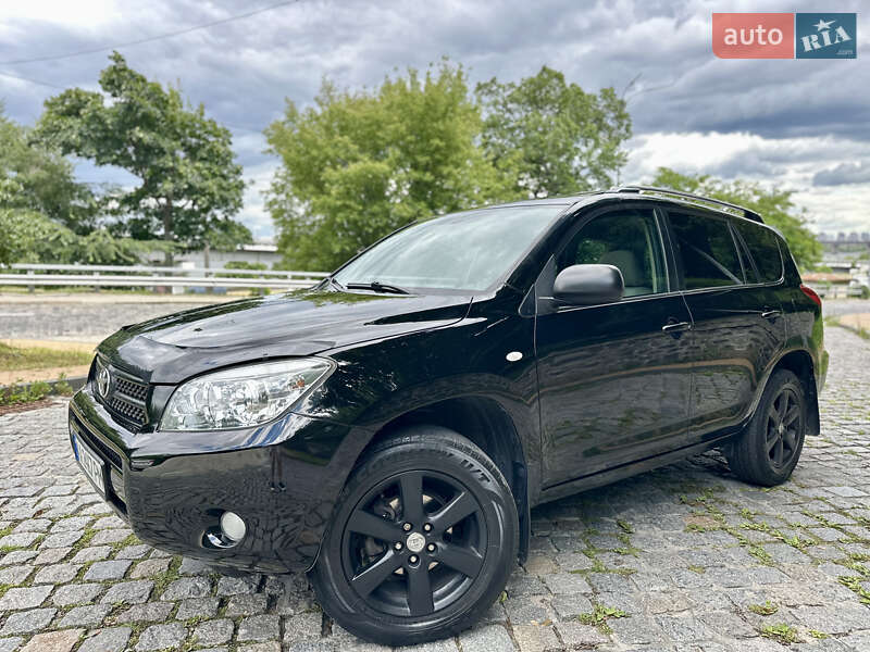 Позашляховик / Кросовер Toyota RAV4 2006 в Києві