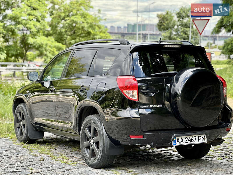 Позашляховик / Кросовер Toyota RAV4 2006 в Києві