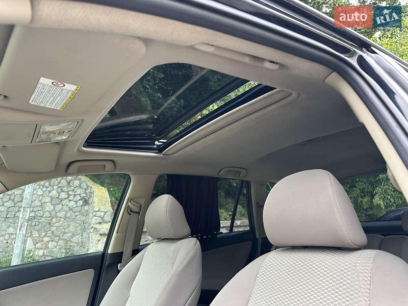 Позашляховик / Кросовер Toyota RAV4 2006 в Києві