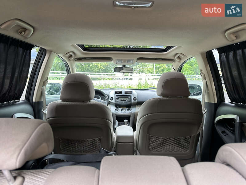 Позашляховик / Кросовер Toyota RAV4 2006 в Києві
