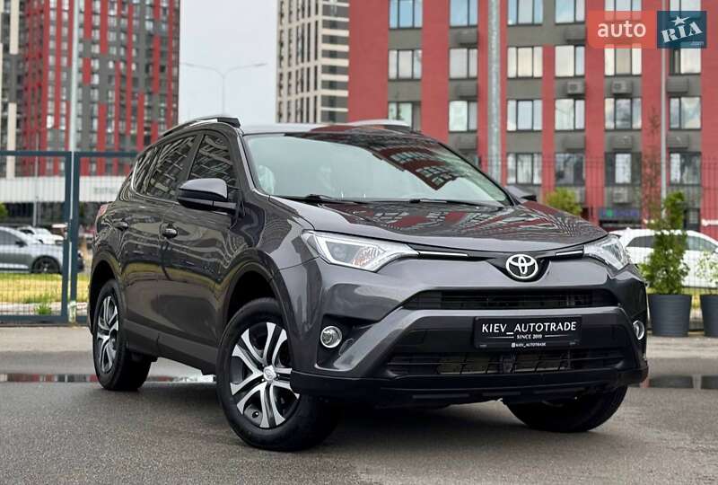 Toyota RAV4 2016