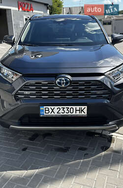 Внедорожник / Кроссовер Toyota RAV4 2022 в Каменец-Подольском