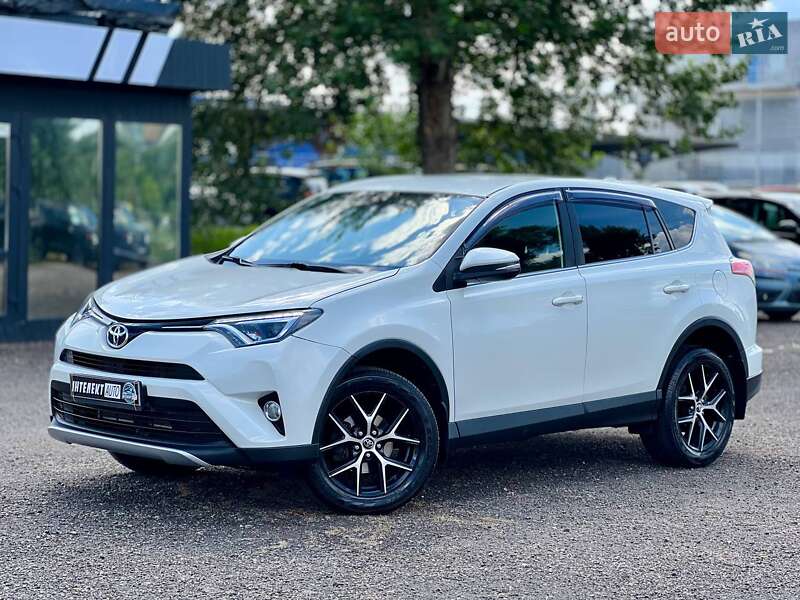 Toyota RAV4 2016