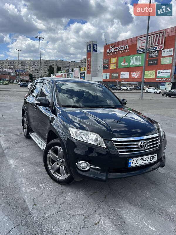 Toyota RAV4 2010
