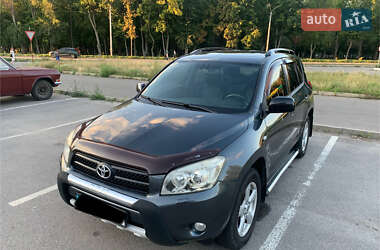 Внедорожник / Кроссовер Toyota RAV4 2006 в Днепре