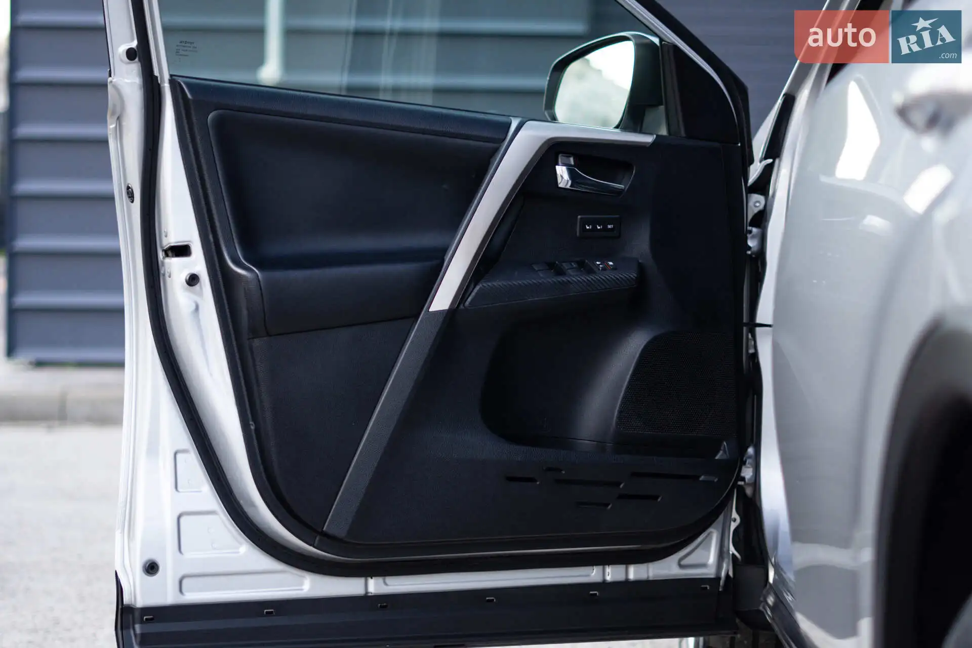 2015 Toyota RAV 4 - мініатюра 28