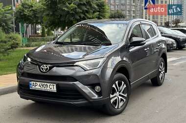 Внедорожник / Кроссовер Toyota RAV4 2016 в Киеве