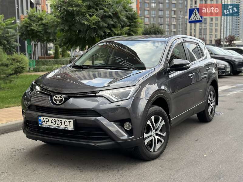 Toyota RAV4 2016