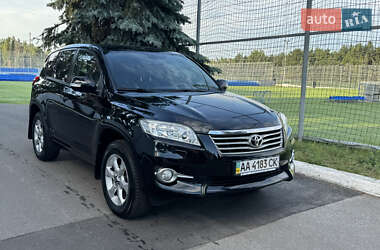 Внедорожник / Кроссовер Toyota RAV4 2011 в 