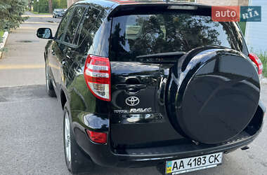 Внедорожник / Кроссовер Toyota RAV4 2011 в 