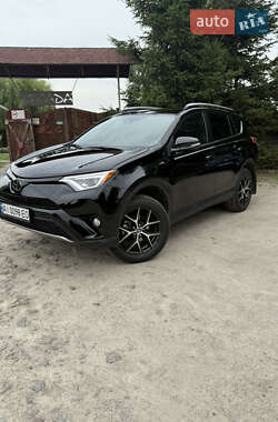Внедорожник / Кроссовер Toyota RAV4 2018 в Фастове