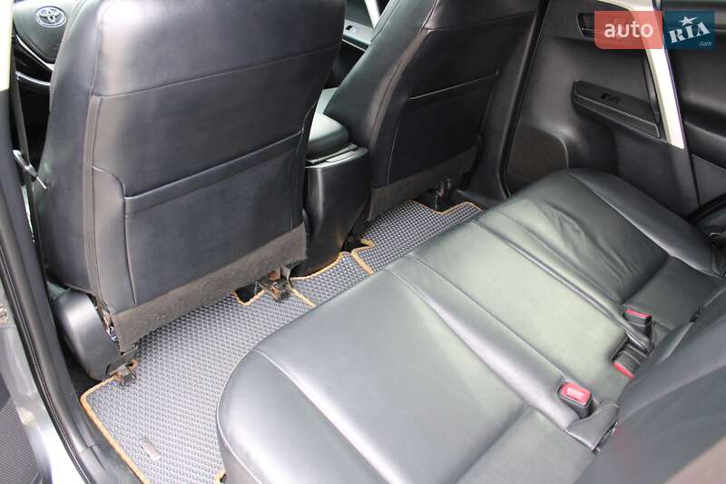 Позашляховик / Кросовер Toyota RAV4 2014 в Черкасах