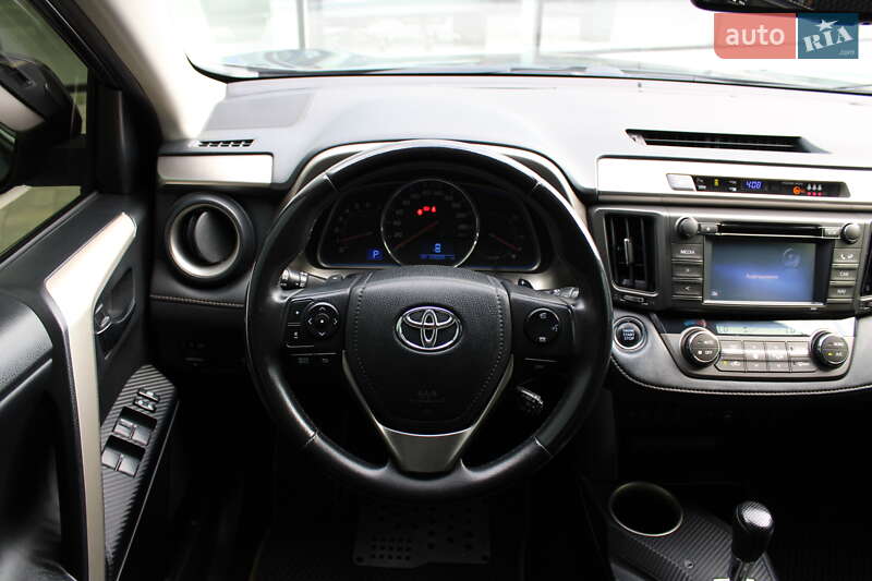 Позашляховик / Кросовер Toyota RAV4 2014 в Черкасах