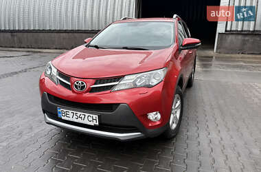 Внедорожник / Кроссовер Toyota RAV4 2013 в 