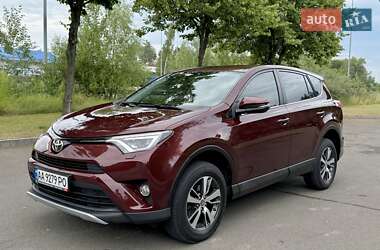 Внедорожник / Кроссовер Toyota RAV4 2017 в Киеве
