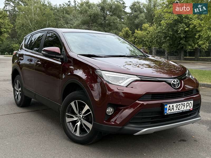 Toyota RAV4 2017