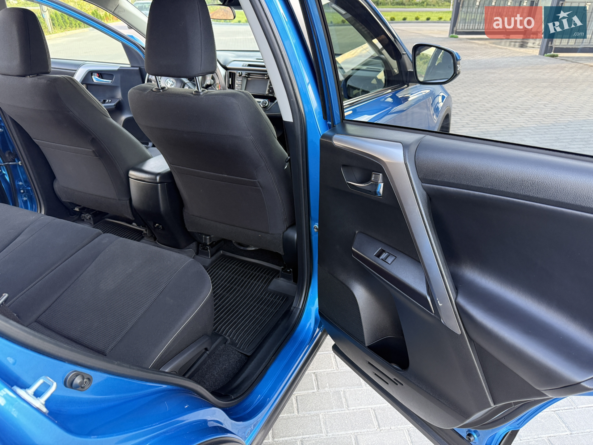 2017 Toyota RAV 4 - мініатюра 21