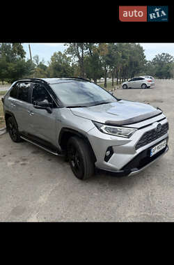 Внедорожник / Кроссовер Toyota RAV4 2020 в Запорожье