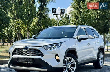 Позашляховик / Кросовер Toyota RAV4 2019 в Києві