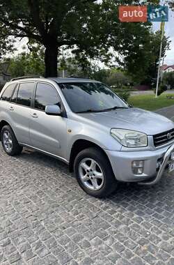 Позашляховик / Кросовер Toyota RAV4 2002 в Фастові