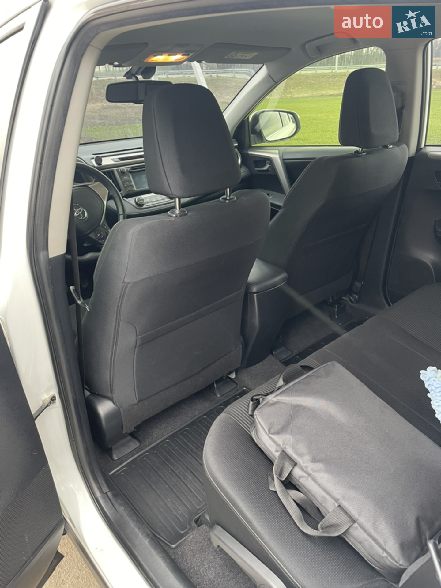 2014 Toyota RAV 4 - мініатюра 12
