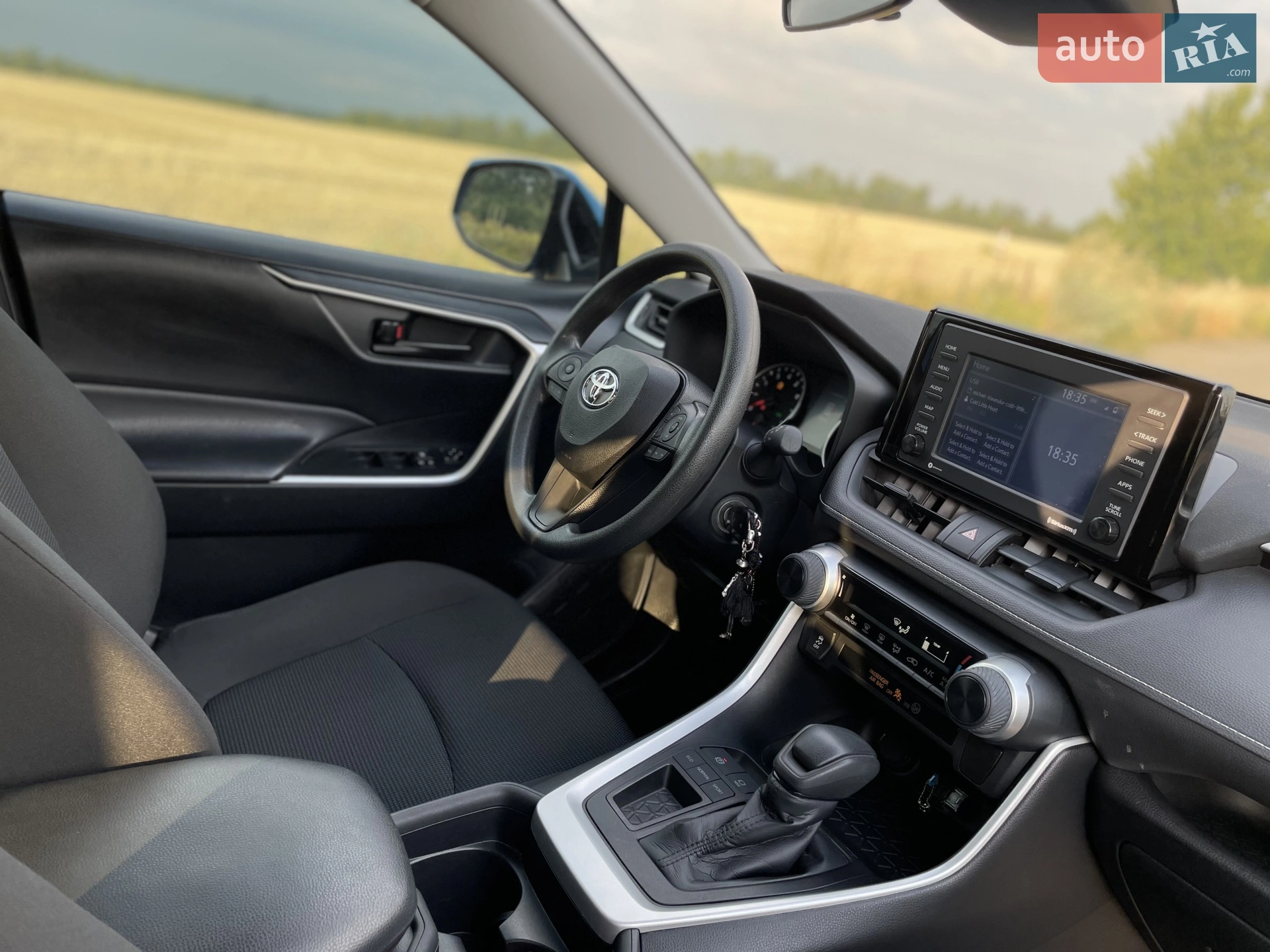2021 Toyota RAV 4 - мініатюра 17