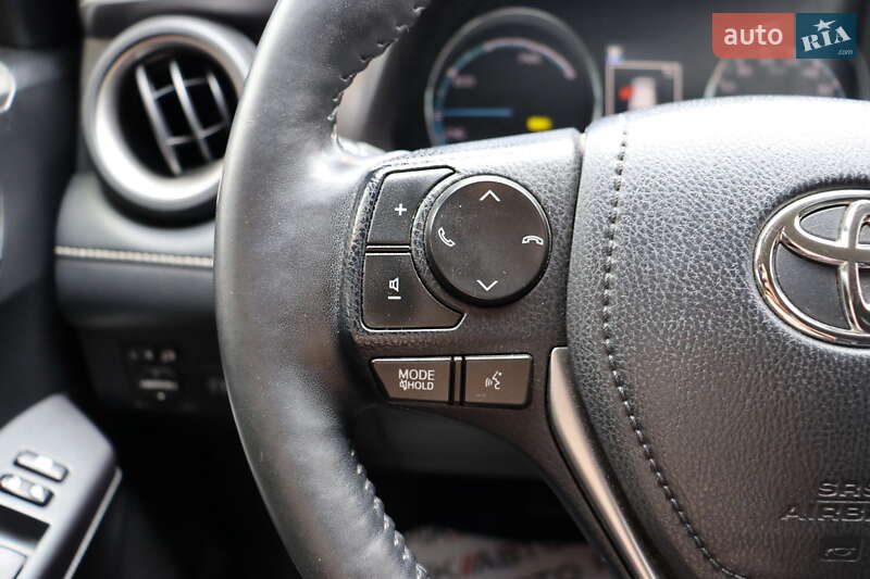 Позашляховик / Кросовер Toyota RAV4 2018 в Львові