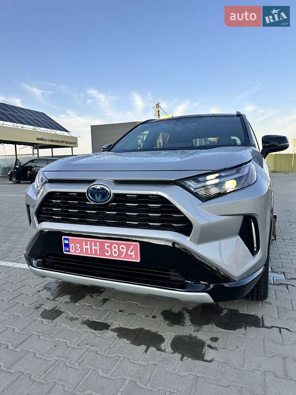 Toyota RAV4 2024