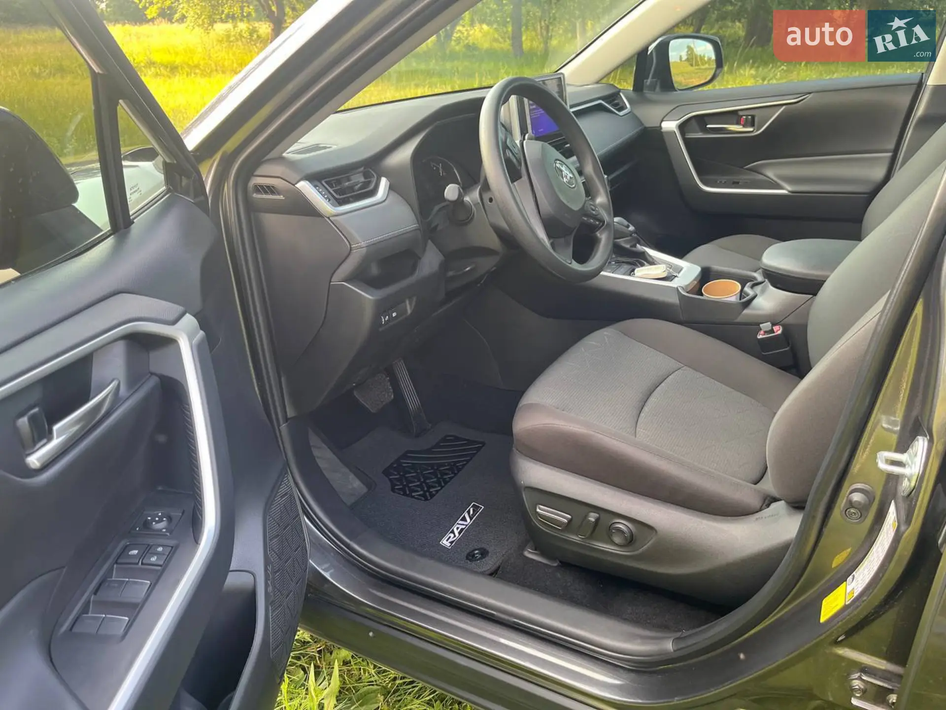 2024 Toyota RAV 4 - мініатюра 8